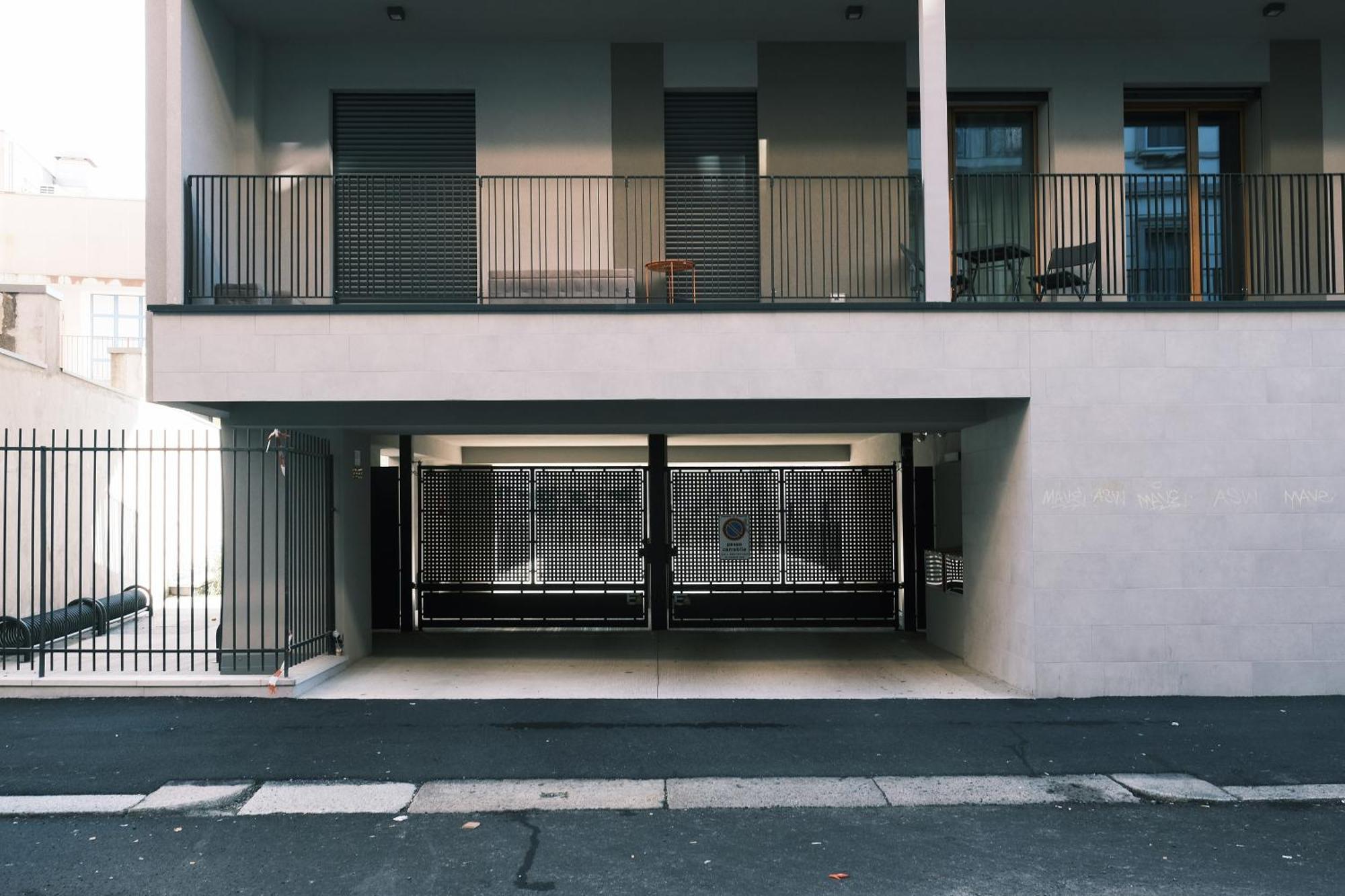 Comecasa Modern Terraced & Palestra Apartment Milan Exterior photo